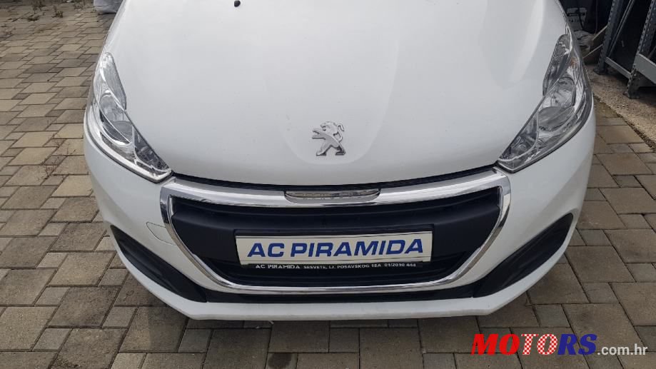 2017' Peugeot 208 1,6 Bluehdi photo #1