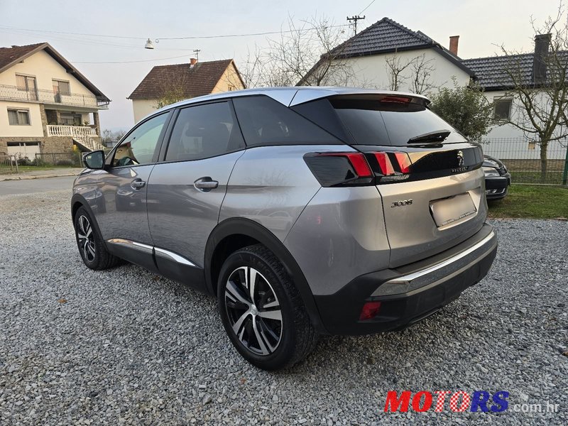 2019' Peugeot 3008 1,2 Puretech photo #4