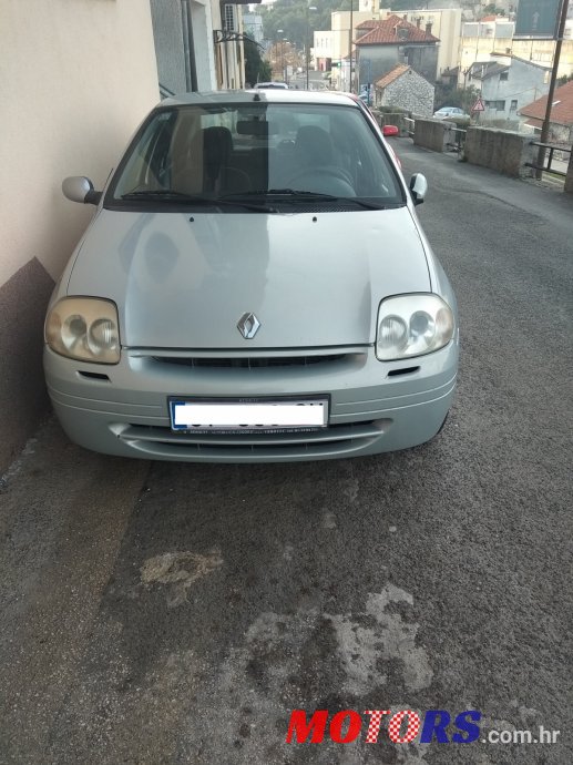 2002' Renault Thalia 1,4 benzina photo #3