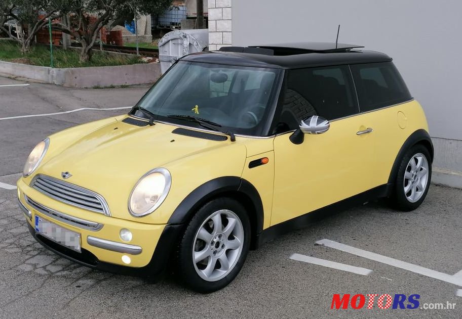2002' MINI Cooper Cooper photo #1