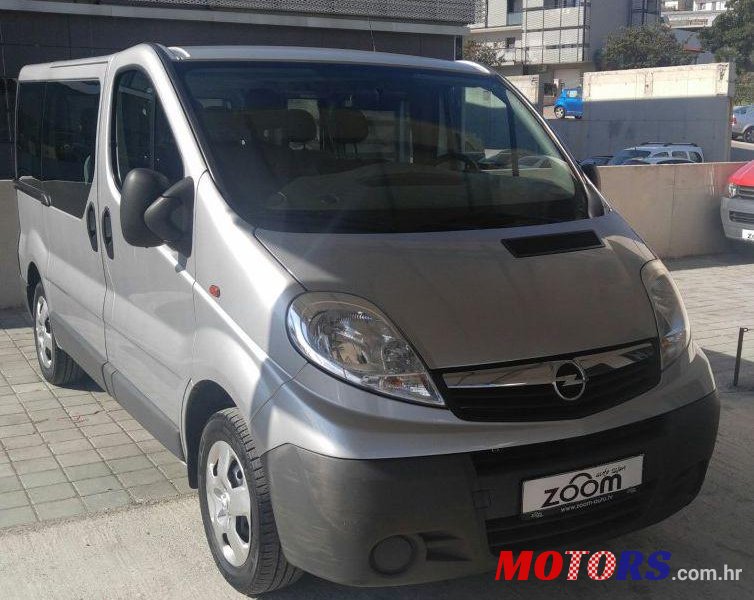 2011' Opel Vivaro 2,0 2,9 T photo #2