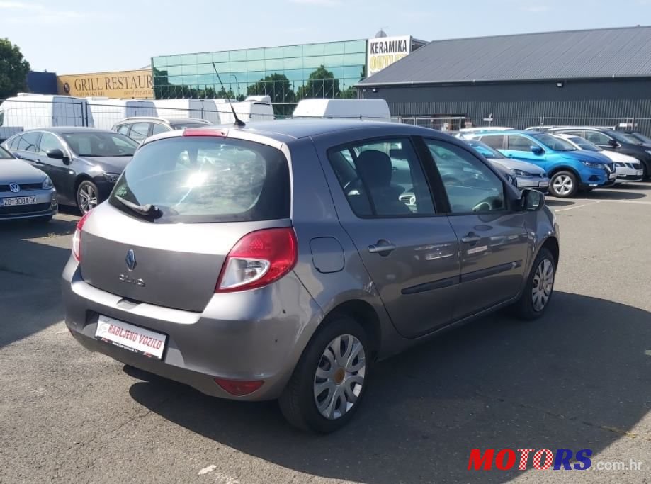 2010' Renault Clio 1,2 16V photo #6