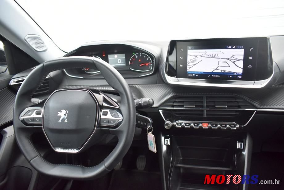 2021' Peugeot 2008 photo #4