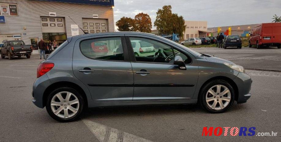 2007' Peugeot 207 1,6 Hdi photo #5