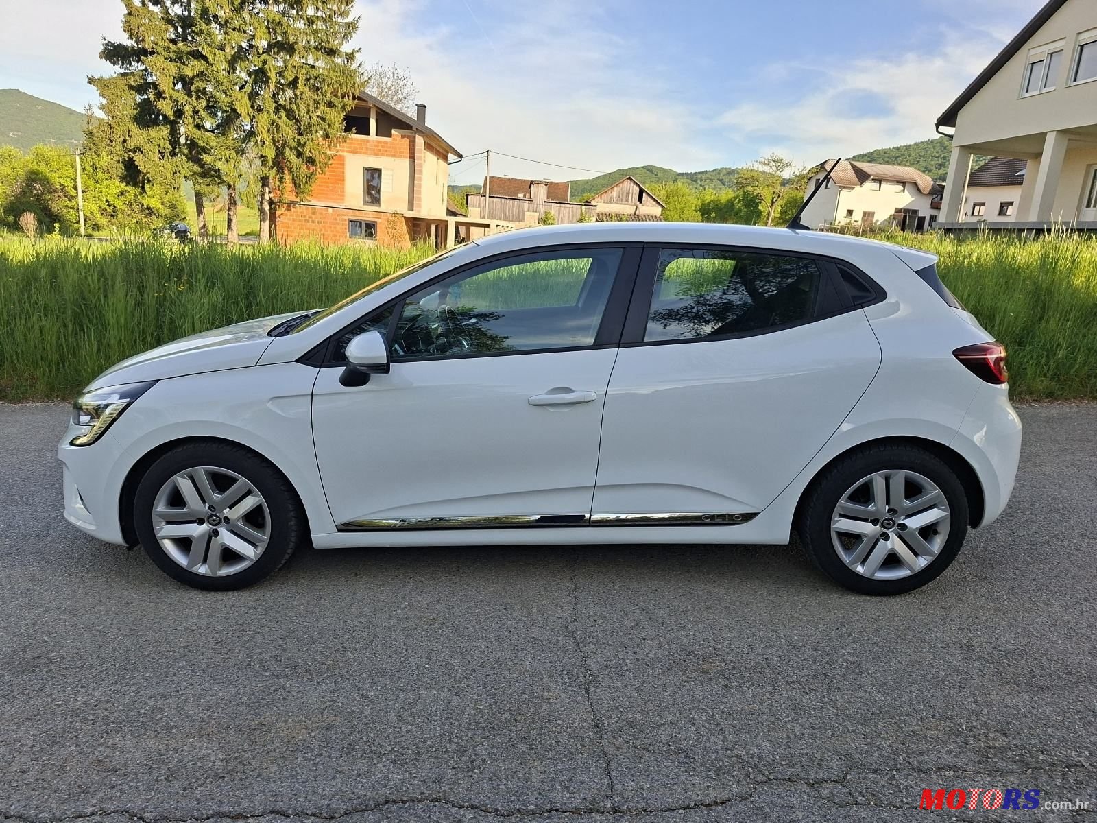 2020' Renault Clio Tce photo #4