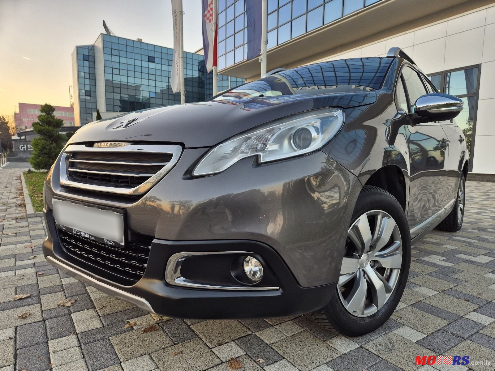 2014' Peugeot 2008 1,2 Vti photo #3