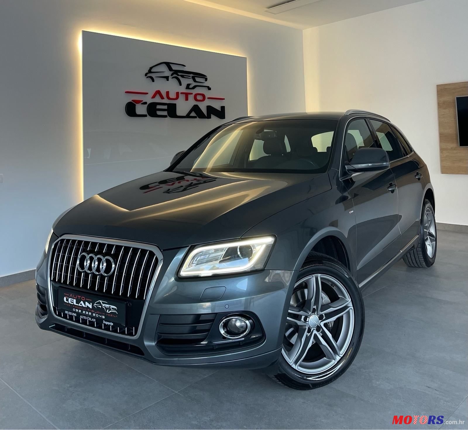 2012' Audi Q5 S-Tronic photo #3