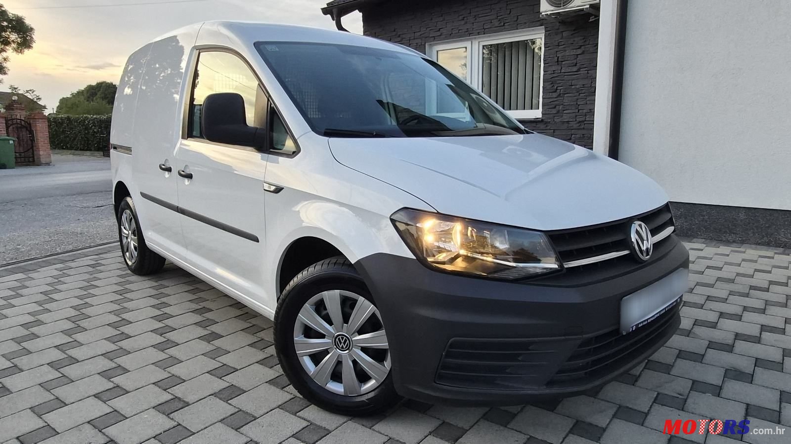 2015' Volkswagen Caddy 1,6 Tdi photo #2