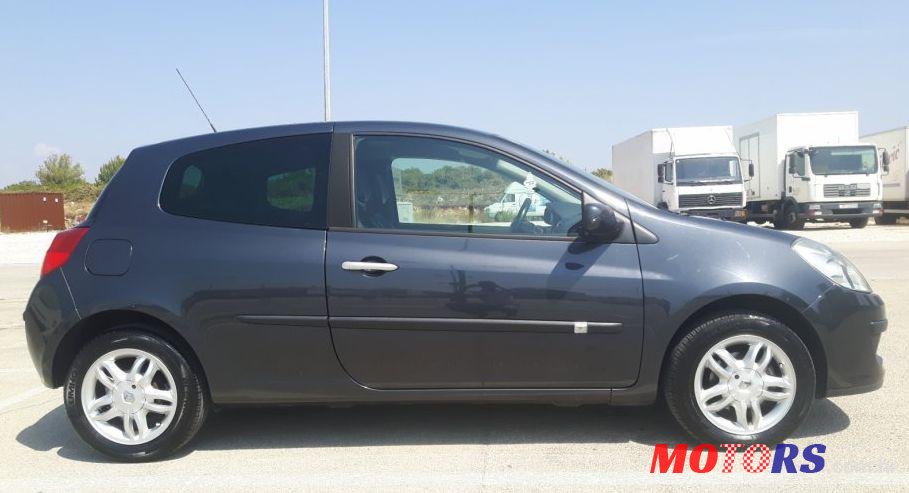 2007' Renault Clio 1,4 16V photo #1