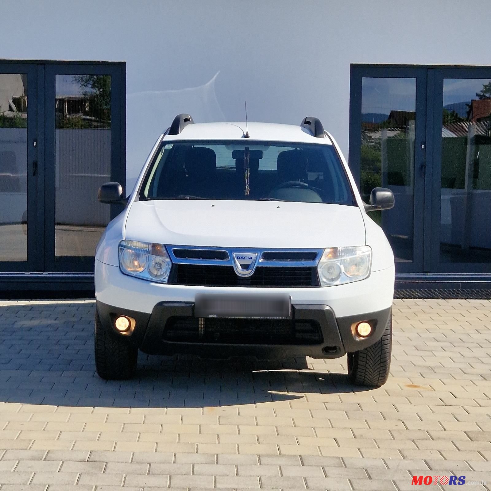 2011' Dacia Duster 1,6 16V photo #1