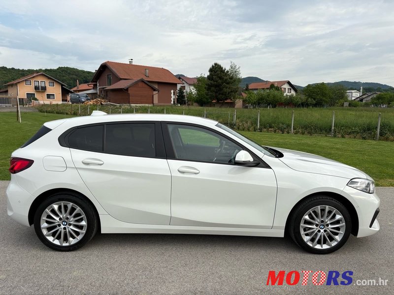 2020' BMW Serija 1 118D photo #6