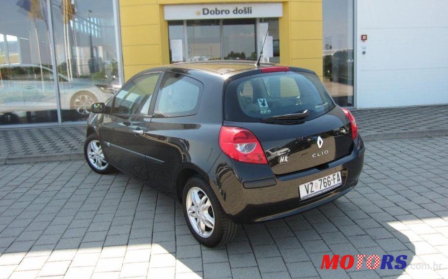 2007' Renault Clio photo #1