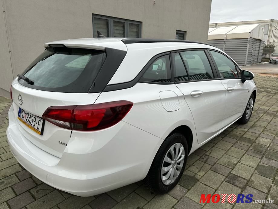 2016' Opel Astra Karavan photo #3