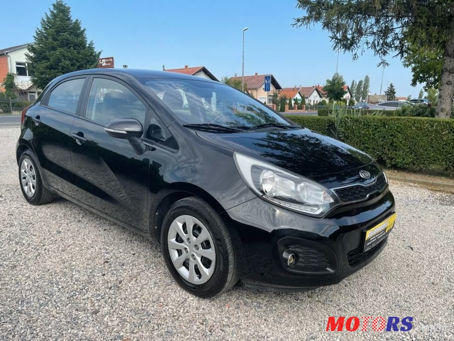 2012' Kia Rio photo #4