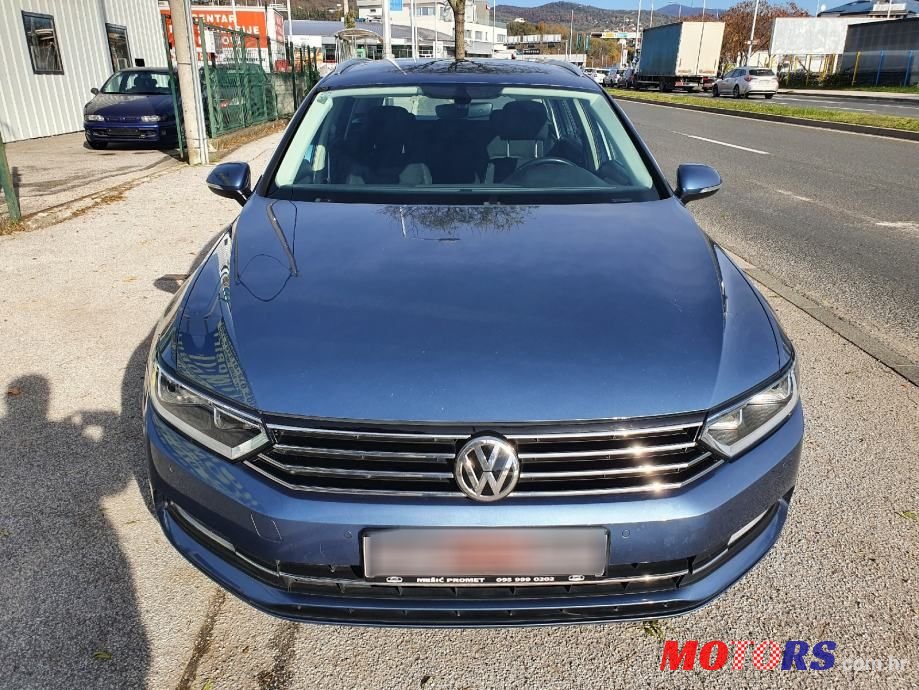 2016' Volkswagen Passat Variant photo #2