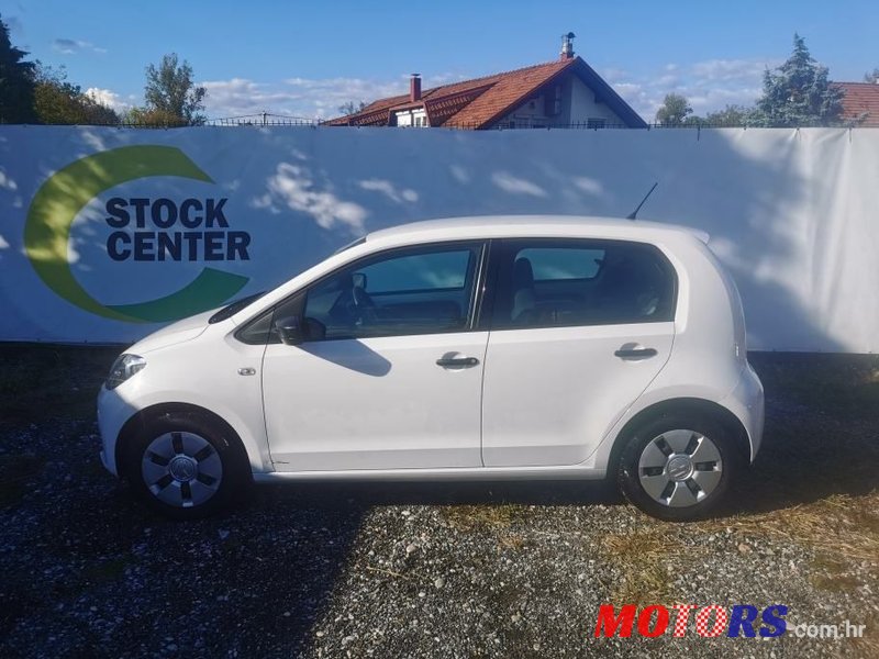 2016' Volkswagen Up! 1,0 photo #3