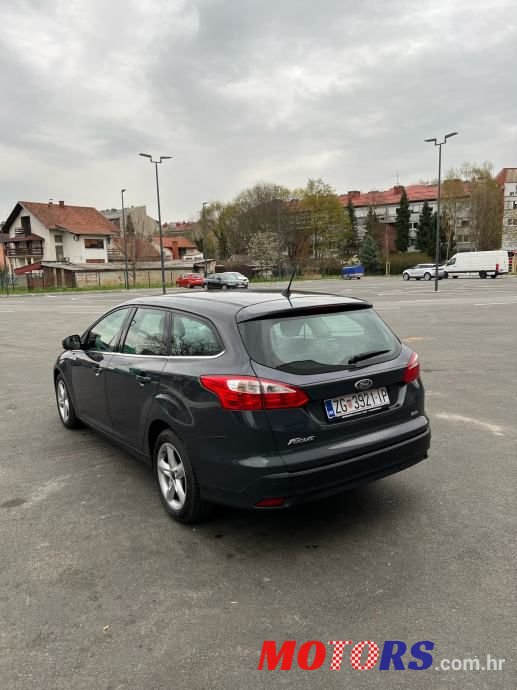 2013' Ford Focus Karavan photo #6