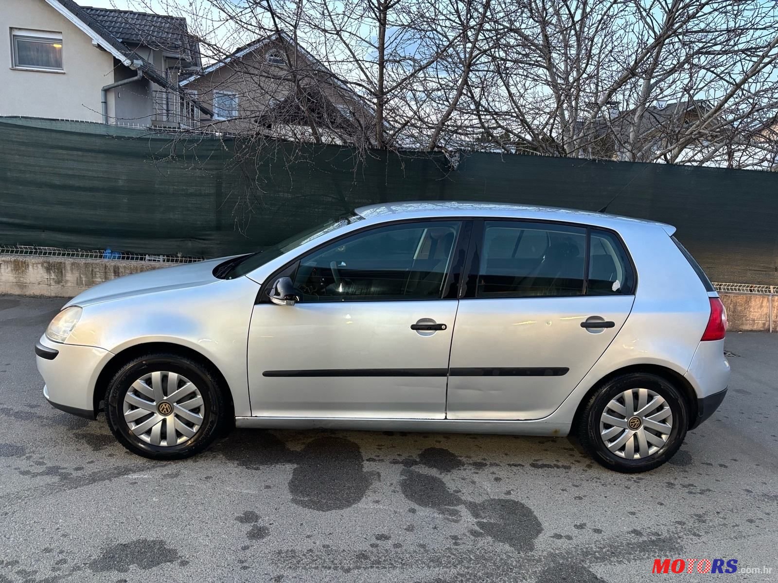 2009' Volkswagen Golf V 1,6 photo #3