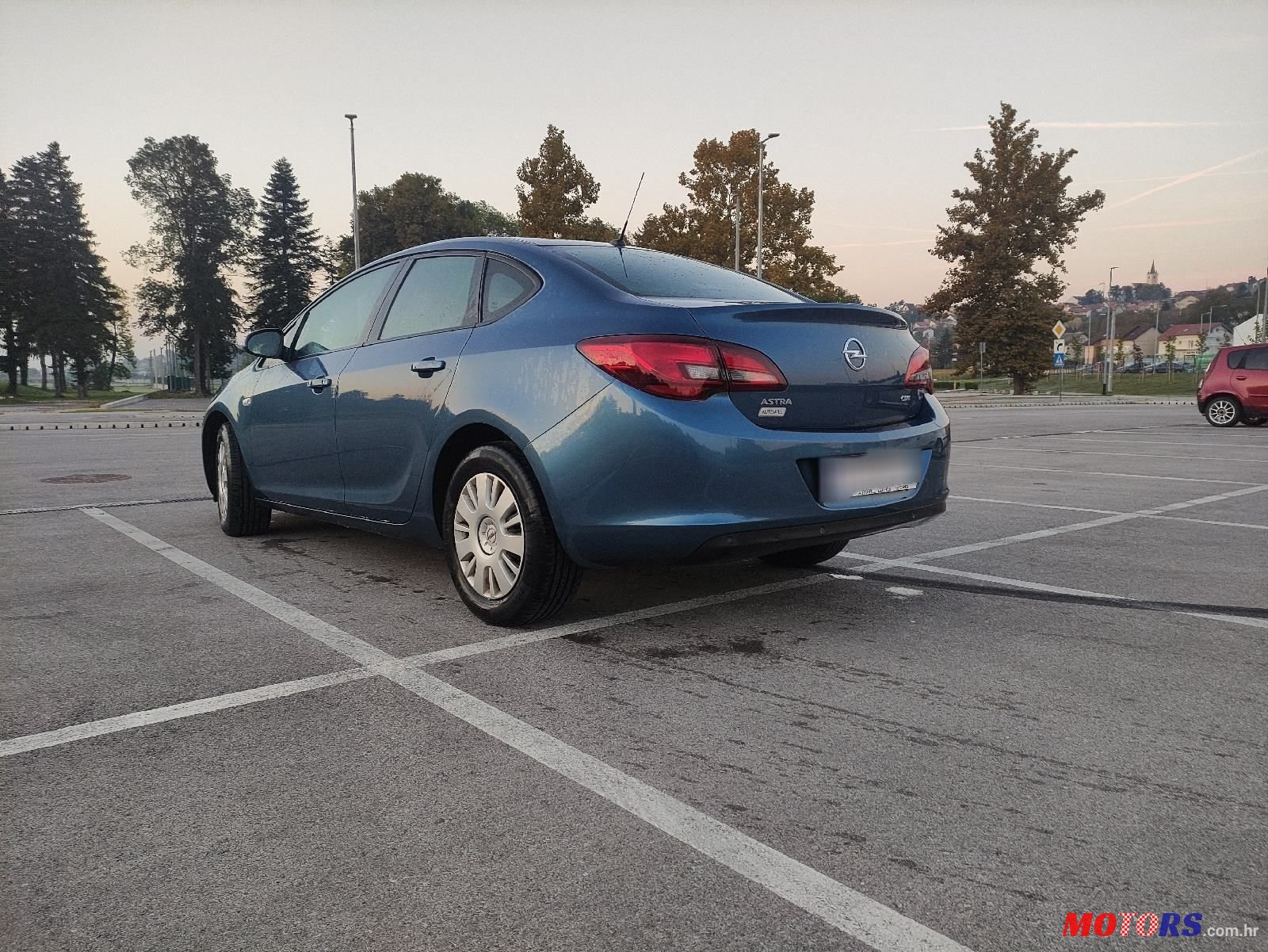 2016' Opel Astra 1,6 Cdti photo #1