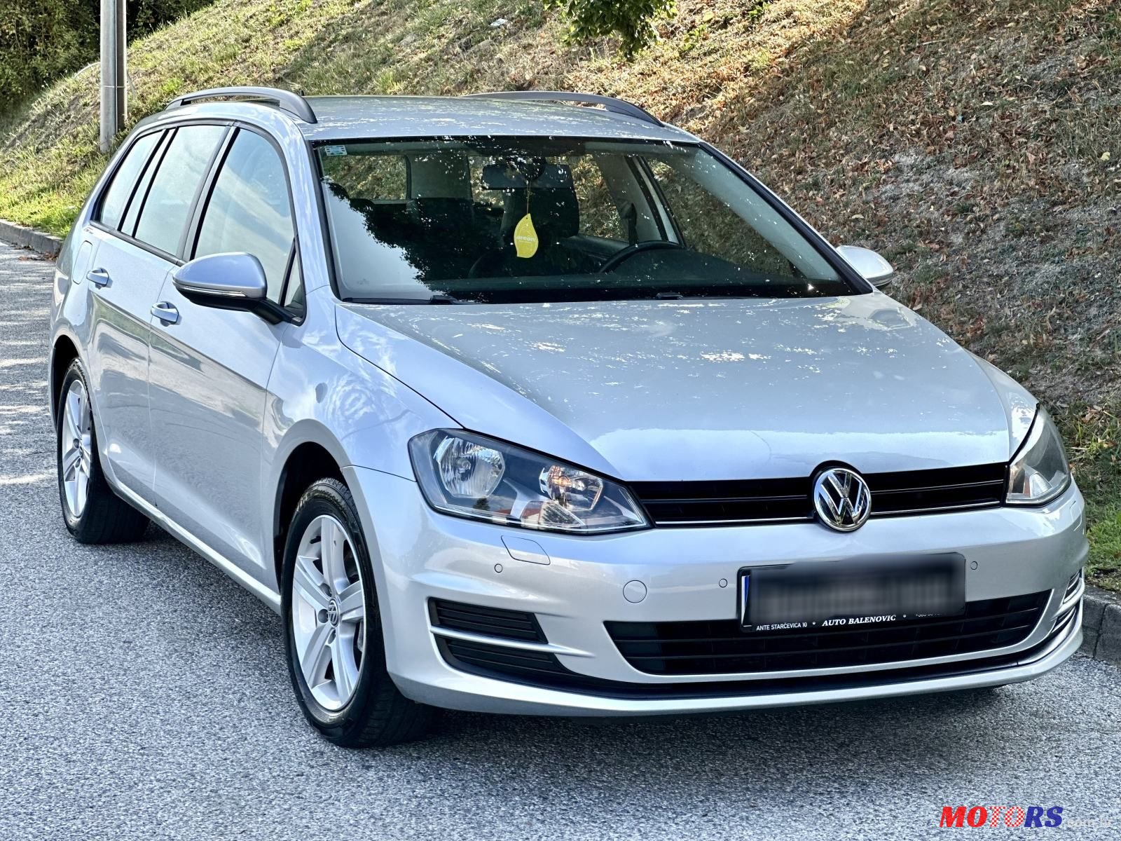2015' Volkswagen Golf VII Variant photo #1