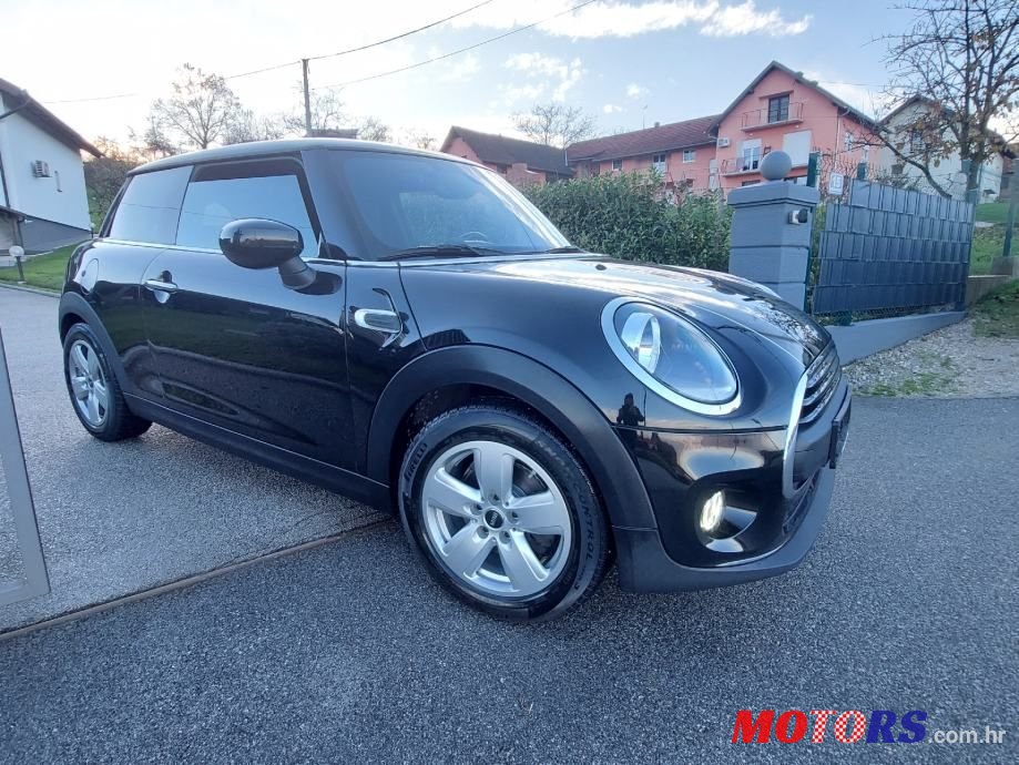 2020' MINI Cooper photo #1