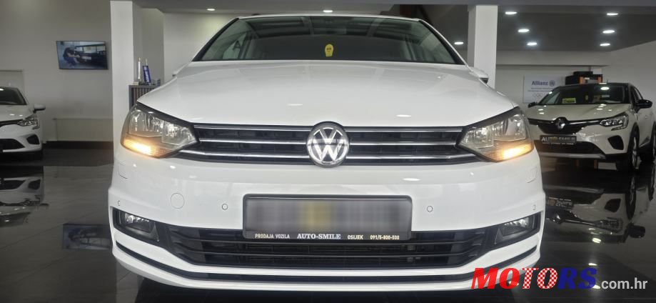 2015' Volkswagen Touran 2,0 Tdi photo #5