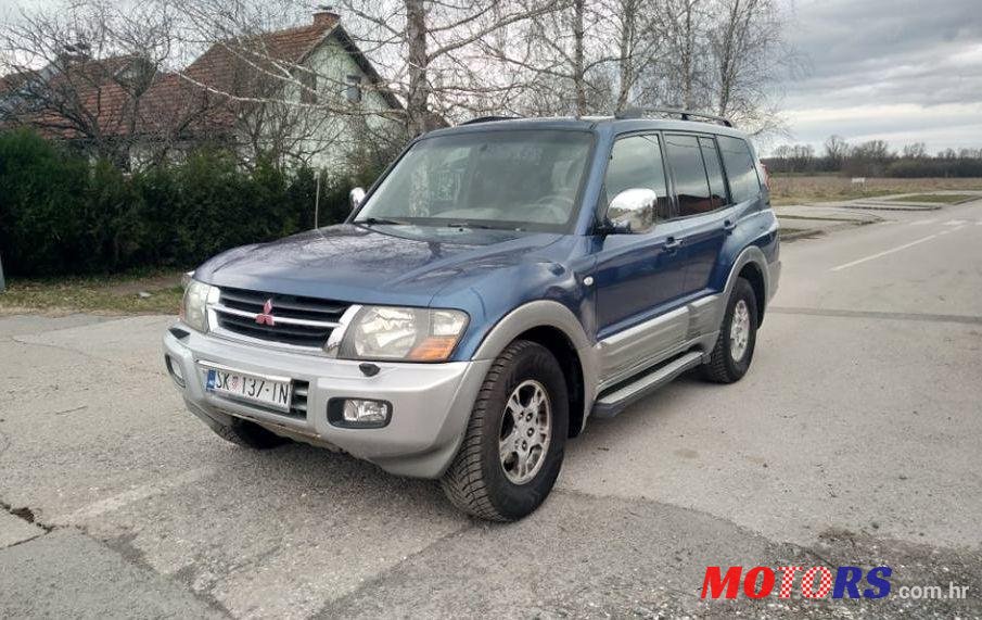 2001' Mitsubishi Pajero 3,2 Did Gls photo #1