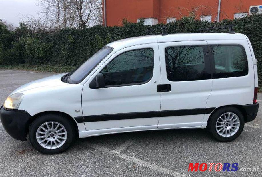 2003' Peugeot Partner 1,9 D photo #1