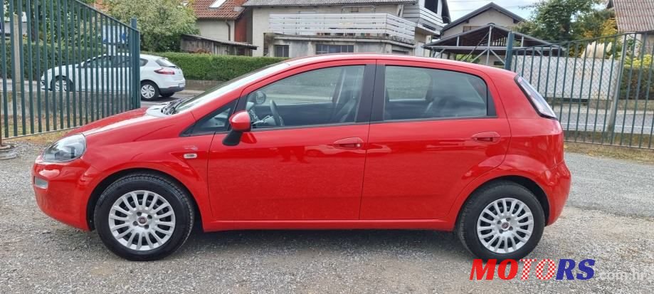 2014' Fiat Punto Evo photo #6