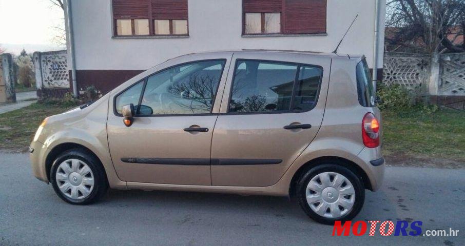 2005' Renault Modus 1,5 Dci photo #2