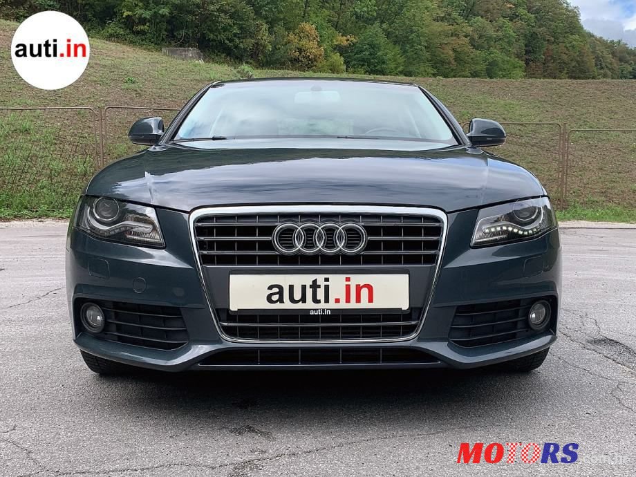 2009' Audi A4 2,0 Tdi photo #2