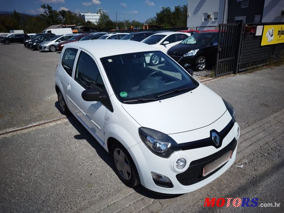 2012' Renault Twingo photo #2