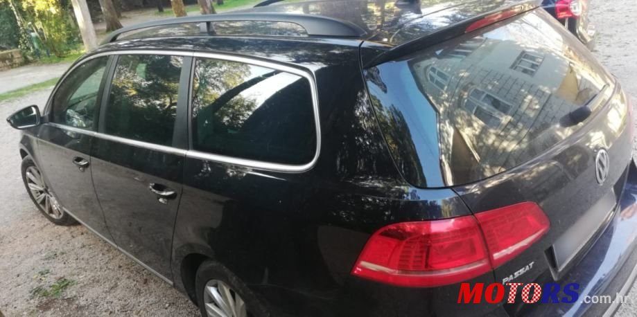 2012' Volkswagen Passat Variant photo #3