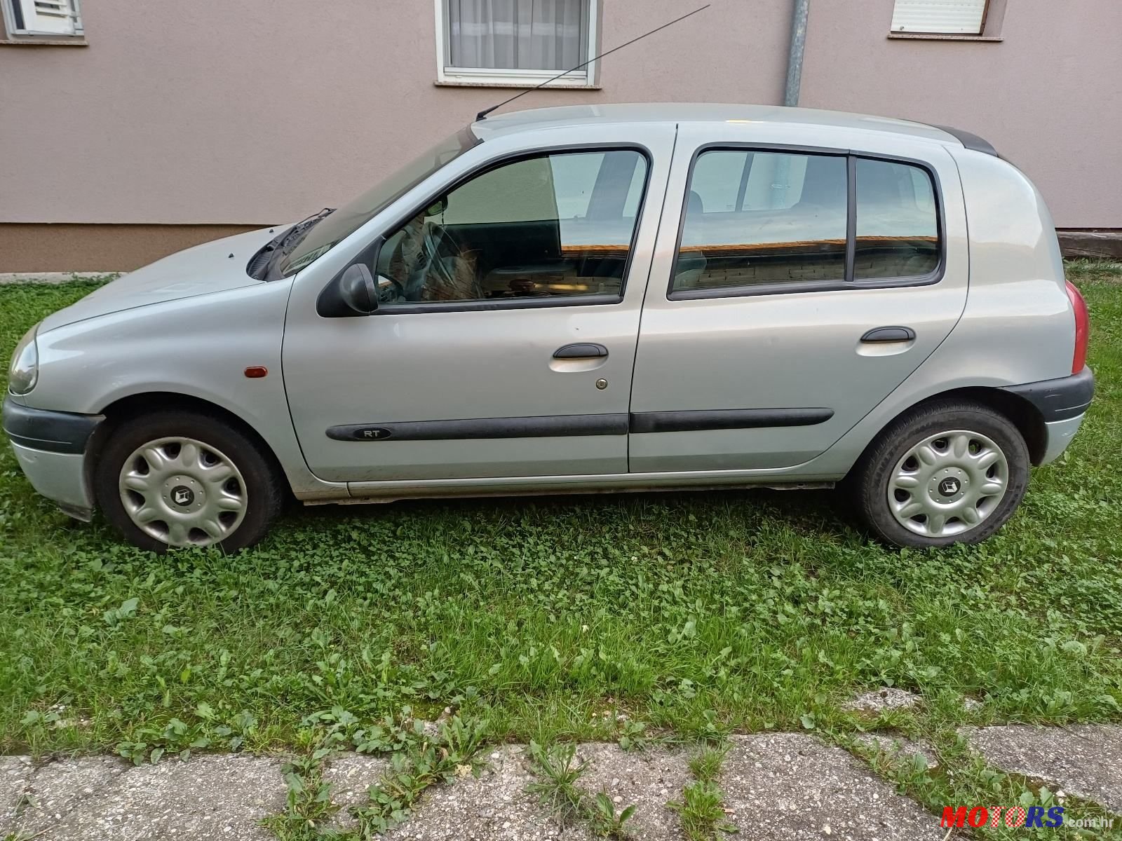 2001' Renault Clio 1,4 photo #1