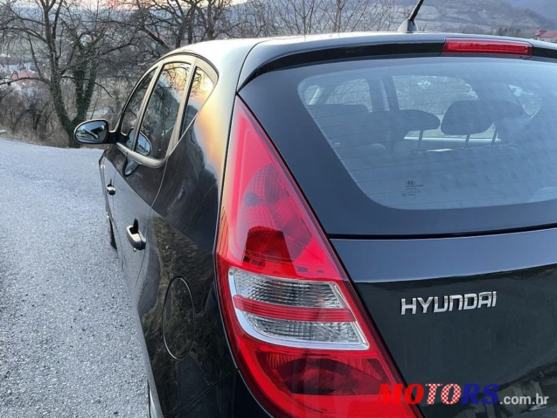 2009' Hyundai i30 1,6 Crdi photo #5
