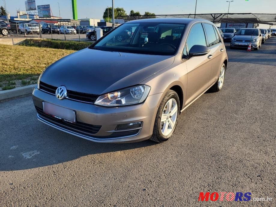2015' Volkswagen Golf 7 1,6 Tdi photo #1