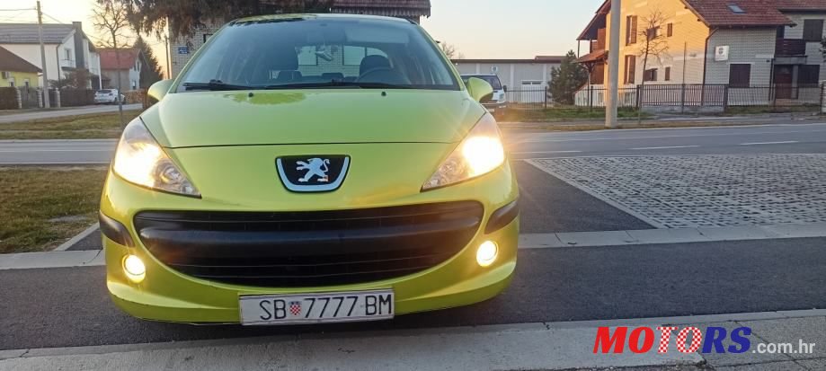 2008' Peugeot 207 1,4 photo #3