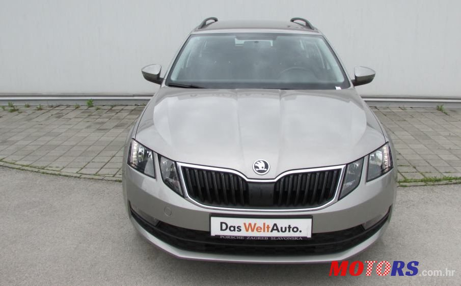 2017' Skoda Octavia Combi photo #1