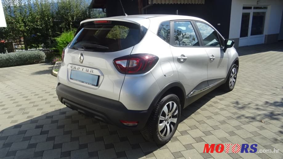 2019' Renault Captur Dci photo #6