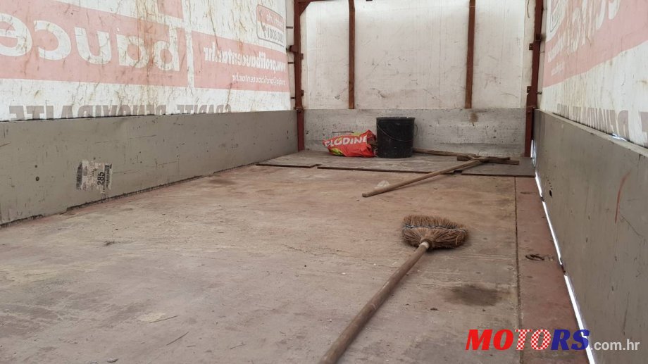 2001' Volkswagen LT 35 photo #4