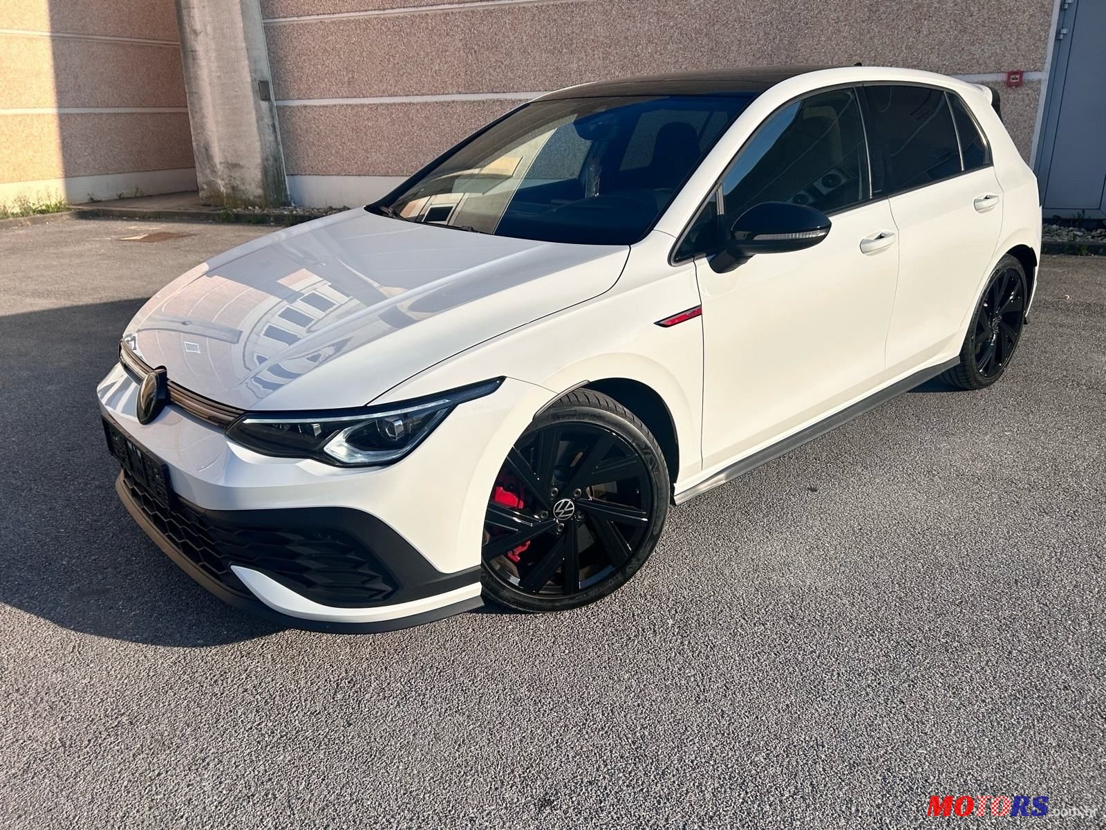 2022' Volkswagen Golf VIII 2,0 Tsi photo #1