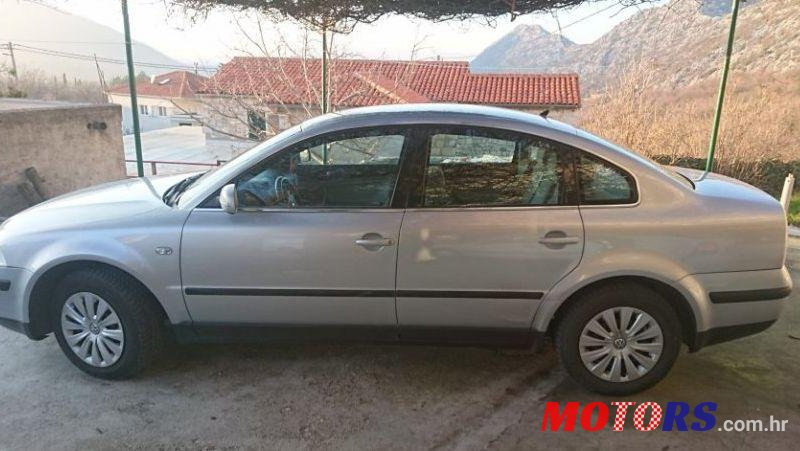 2001' Volkswagen Passat 1,9 Tdi photo #1