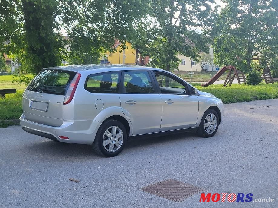 2008' Ford Focus Karavan photo #4