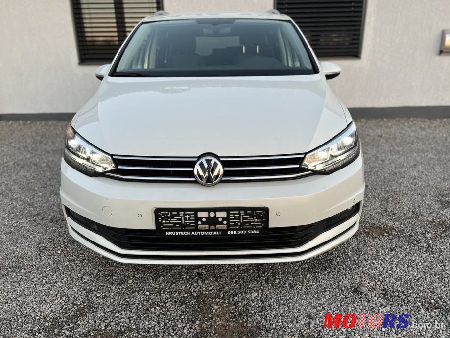 2017' Volkswagen Touran 2,0 Tdi photo #2
