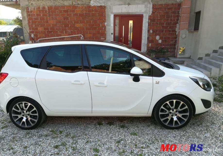 2011' Opel Meriva 1,4 Turbo photo #1