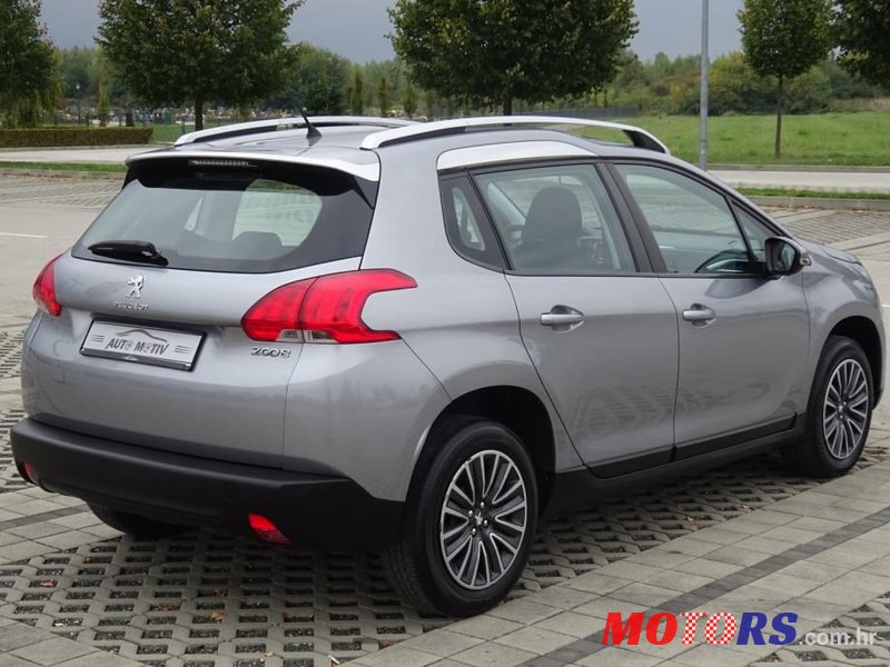 2014' Peugeot 2008 1,2 Vti photo #5