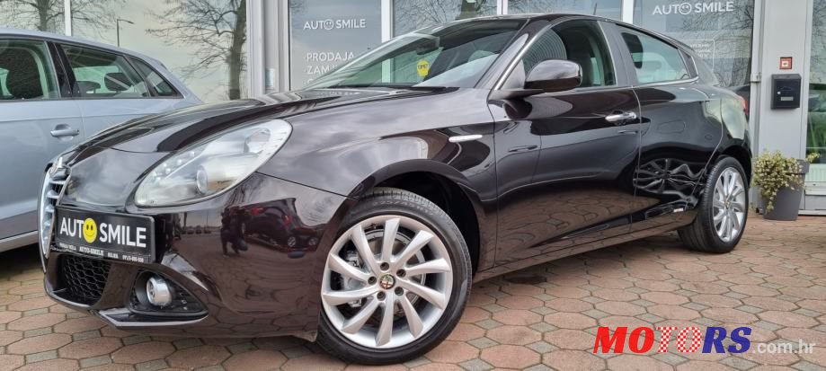 2014' Alfa Romeo Giulietta photo #1