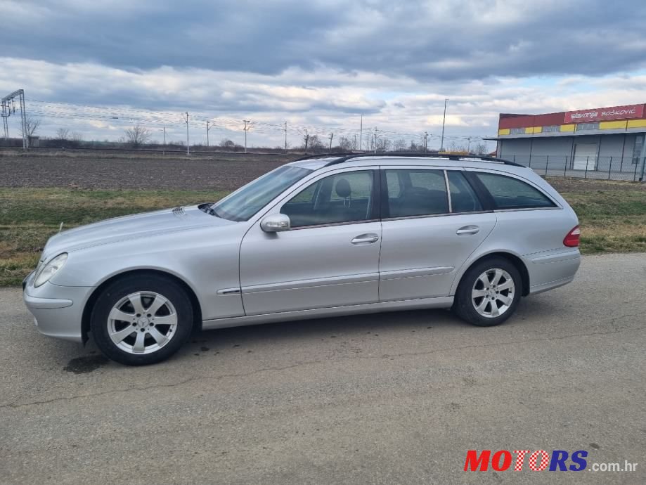 2004' Mercedes-Benz E-Klasa 220 Cdi T photo #2