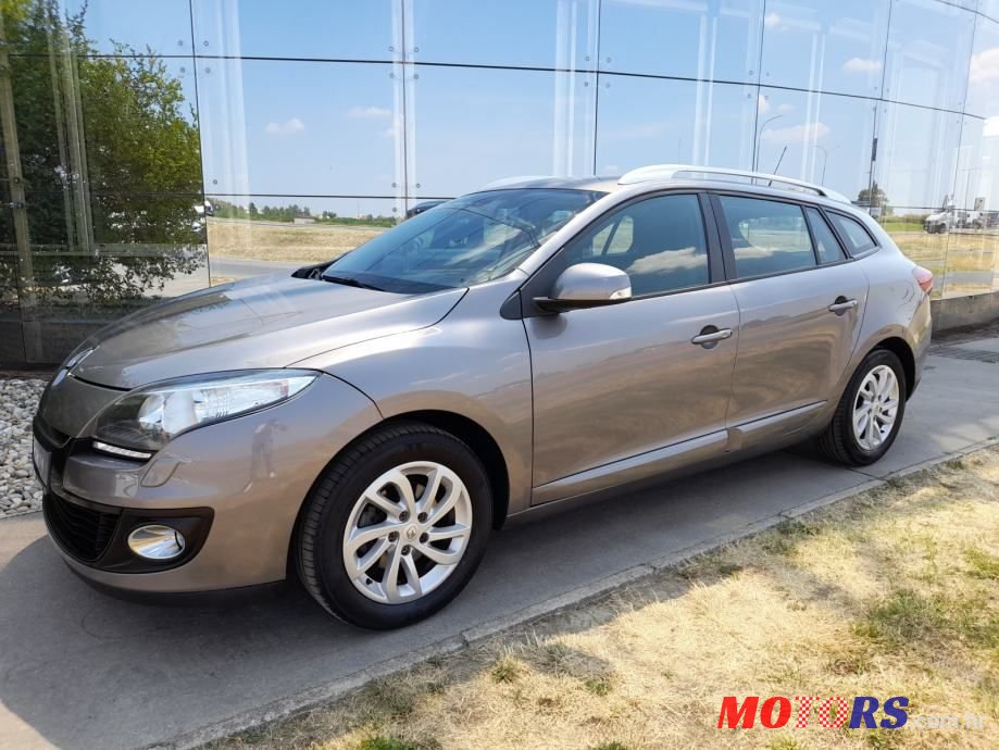 2013' Renault Megane Grandtour Dci photo #1
