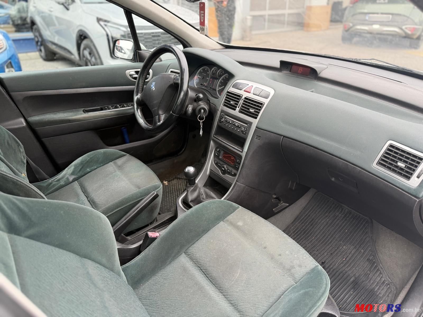 2003' Peugeot 307 Sw photo #5